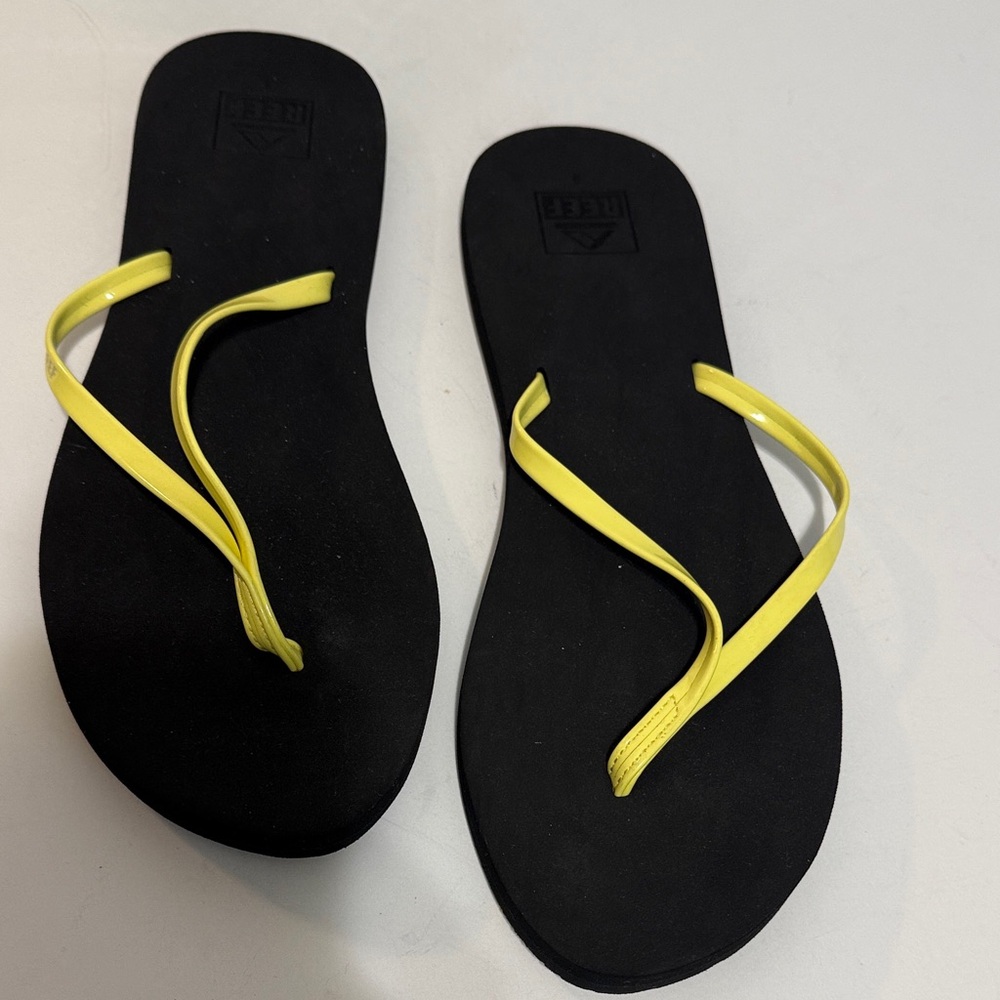 Reef Women's Black Footbed Sandals with Yellow Straps